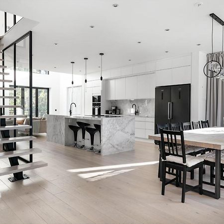 Stylish And Spacious Family Home Estocolmo Exterior foto